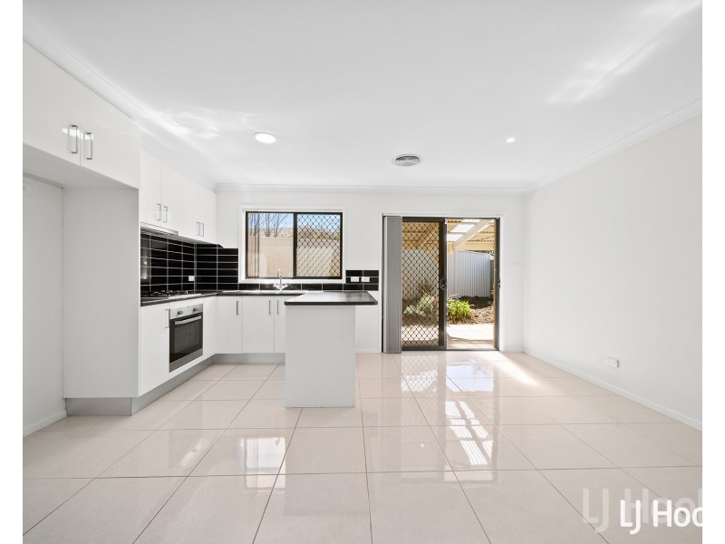 2/6 Waterloo Street, Queanbeyan East NSW 2620