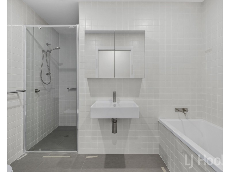 17/15 Cynthea Teague Crescent, Greenway ACT 2900