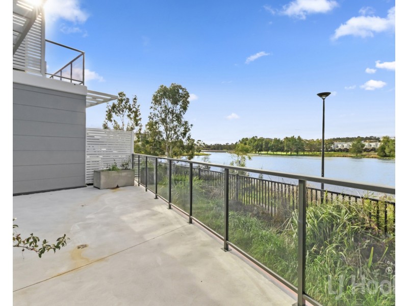 17/15 Cynthea Teague Crescent, Greenway ACT 2900