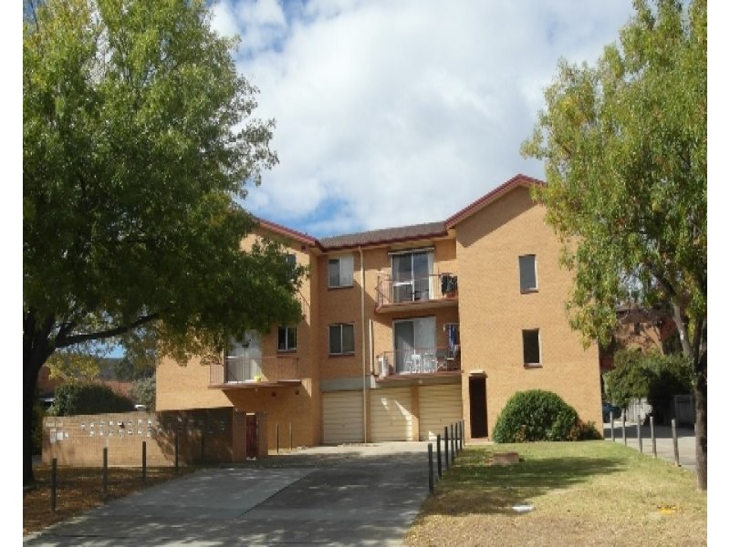 16/17 Mowatt Street, Queanbeyan NSW 2620