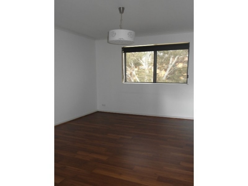 16/17 Mowatt Street, Queanbeyan NSW 2620