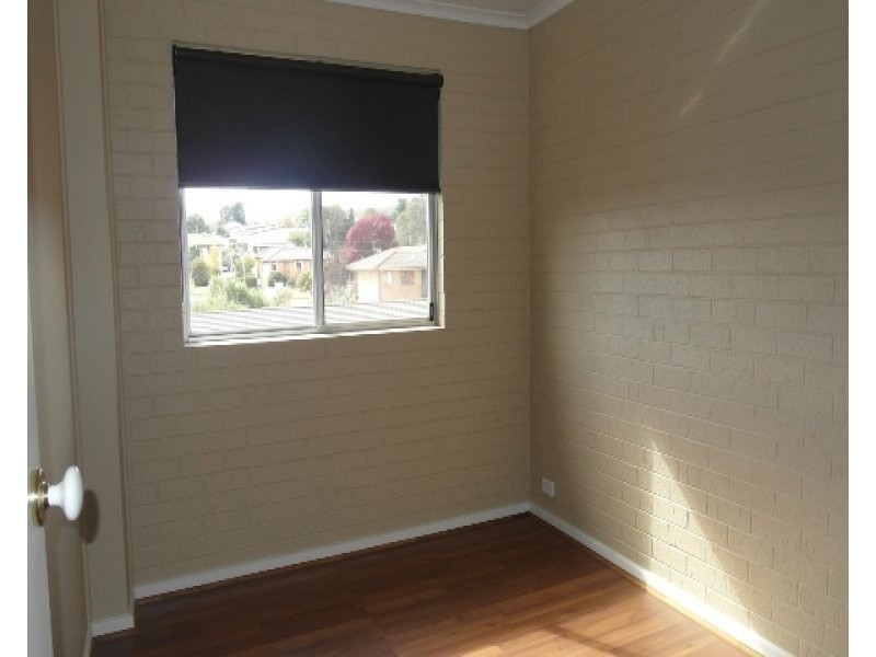 16/17 Mowatt Street, Queanbeyan NSW 2620
