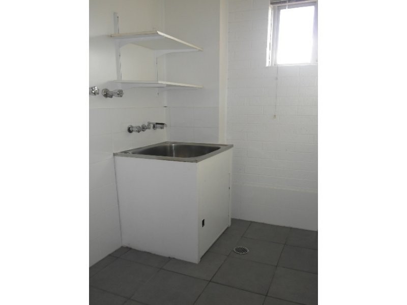 16/17 Mowatt Street, Queanbeyan NSW 2620