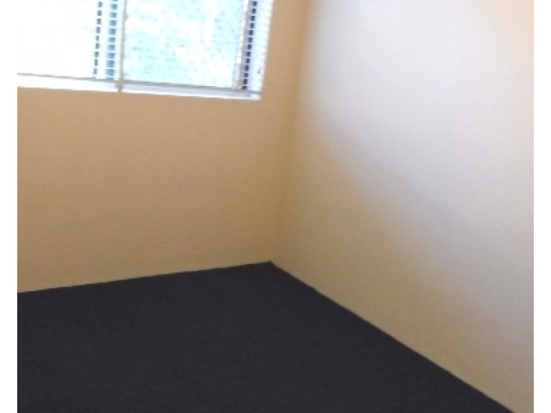8/3 Mowatt Street, Queanbeyan NSW 2620