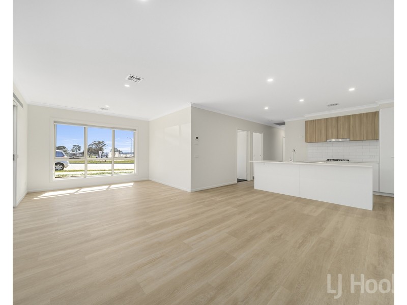 236 Glenrock Drive, Googong NSW 2620