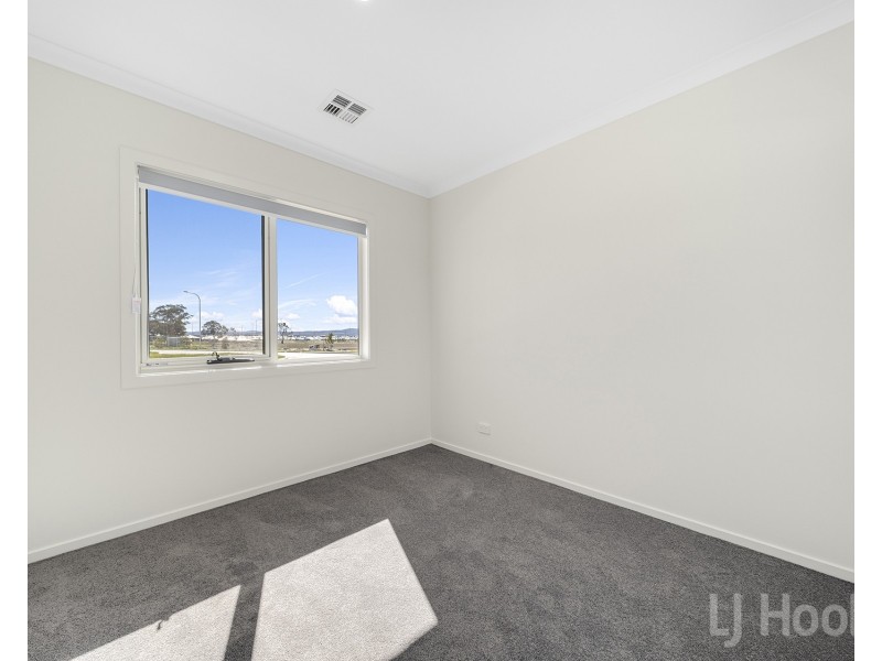 236 Glenrock Drive, Googong NSW 2620