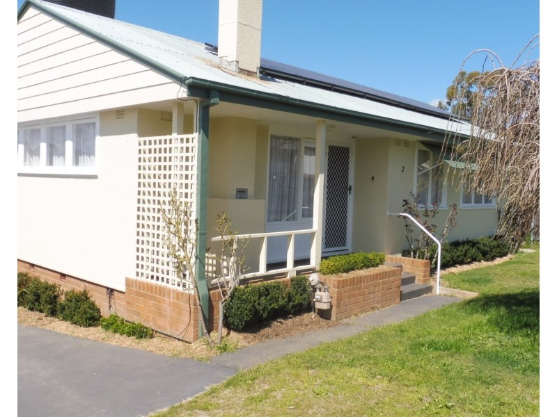 3 Downey Street, Queanbeyan NSW 2620