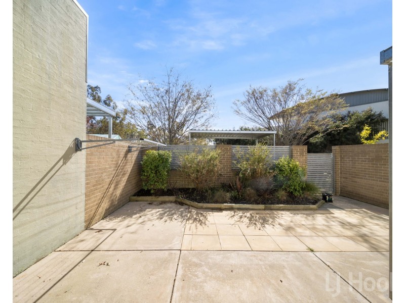 4/161 Uriarra Road, Queanbeyan NSW 2620