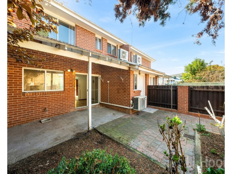 6/24 Bungendore Road, Queanbeyan East NSW 2620