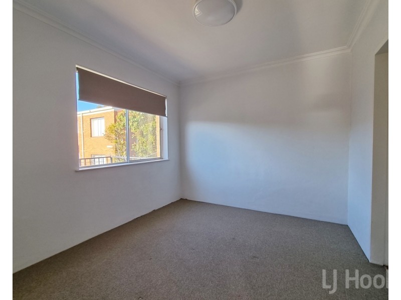 17/124 Henderson Road, Queanbeyan NSW 2620