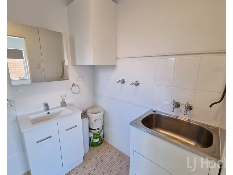 17/124 Henderson Road, Queanbeyan NSW 2620