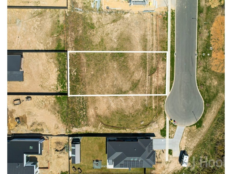 14 Gorge Creek Drive, Googong NSW 2620