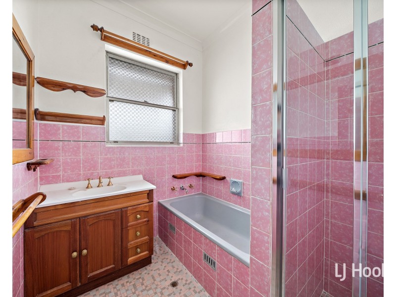 7 Ernest Street, Queanbeyan NSW 2620