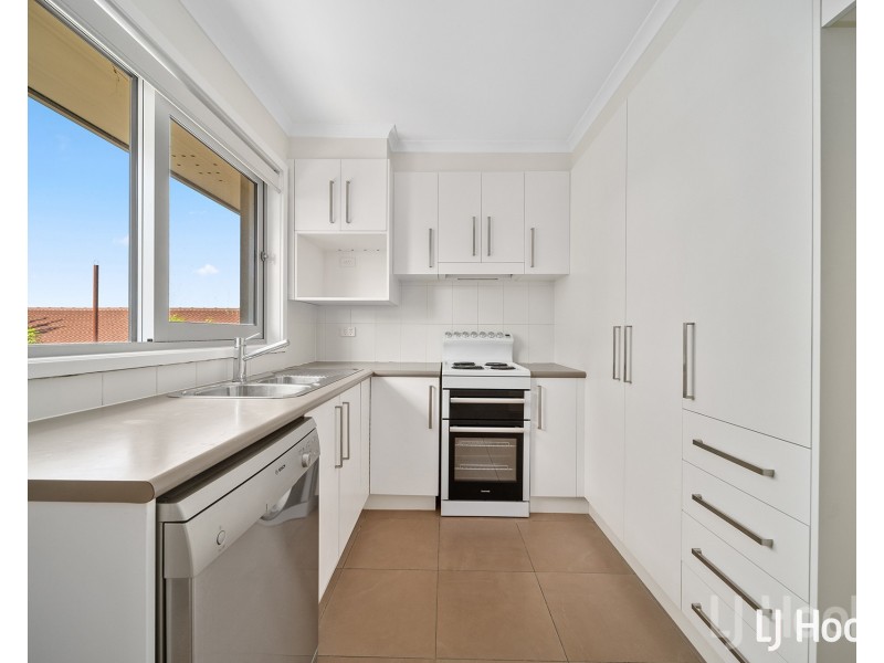 19 Adams Street, Queanbeyan West NSW 2620