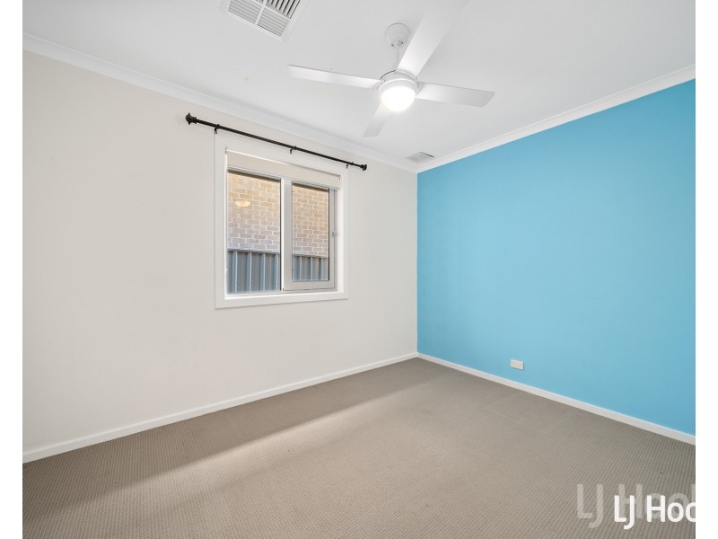 19 Adams Street, Queanbeyan West NSW 2620