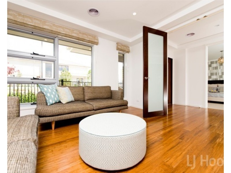1 Insley Street, Googong NSW 2620