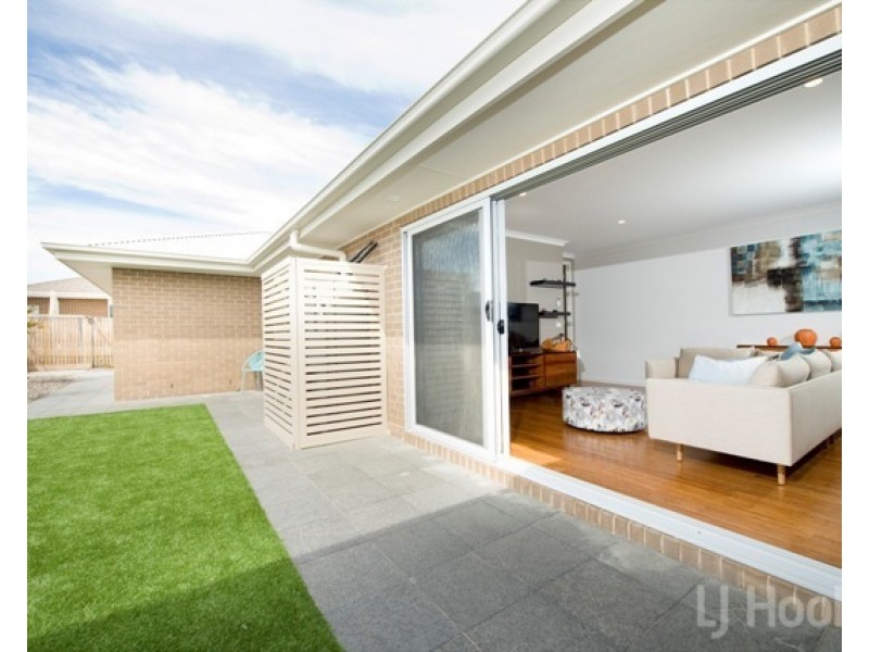1 Insley Street, Googong NSW 2620