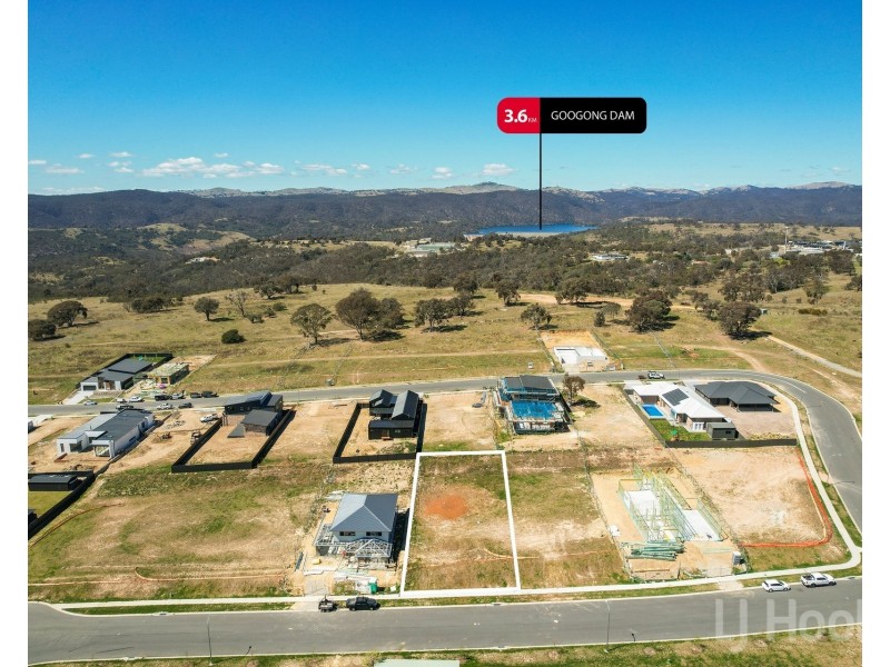 8 Gorge Creek Drive, Googong NSW 2620