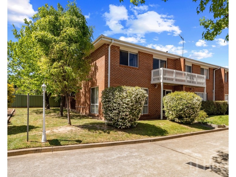 1/24 Bungendore Road, Queanbeyan East NSW 2620