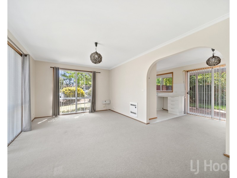 1/24 Bungendore Road, Queanbeyan East NSW 2620