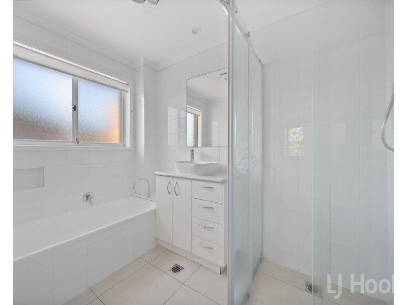 1/24 Bungendore Road, Queanbeyan East NSW 2620