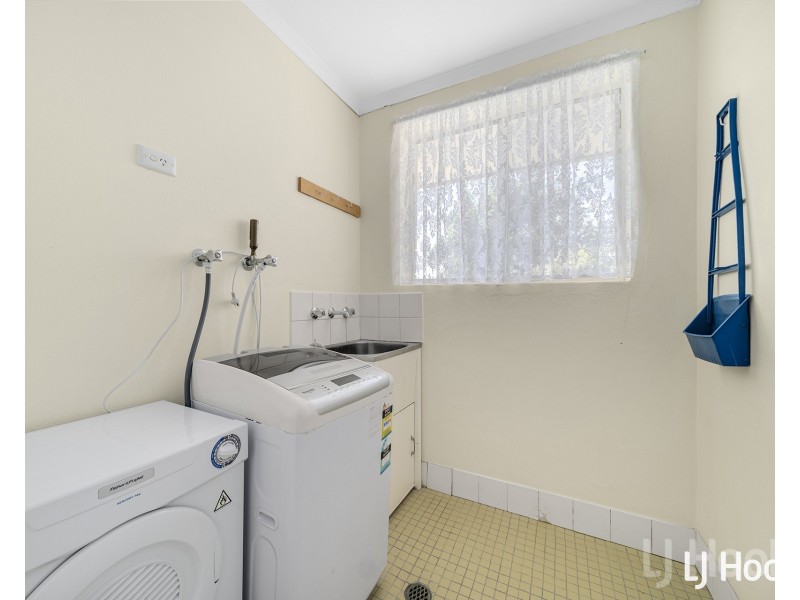 1/17 Broughton Place, Queanbeyan NSW 2620