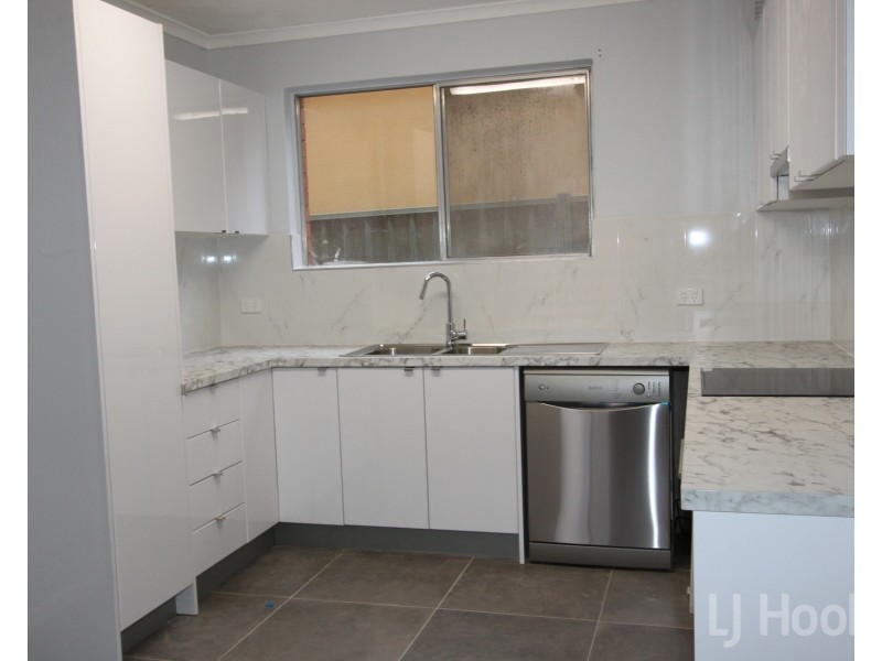 2/39 Thuralilly Street, Queanbeyan NSW 2620