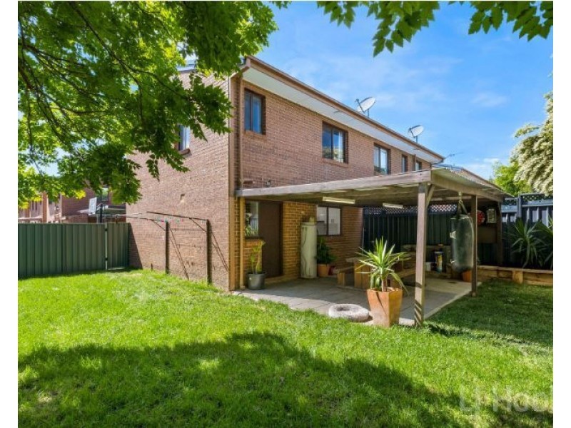 9/15 Charles Street, Queanbeyan NSW 2620
