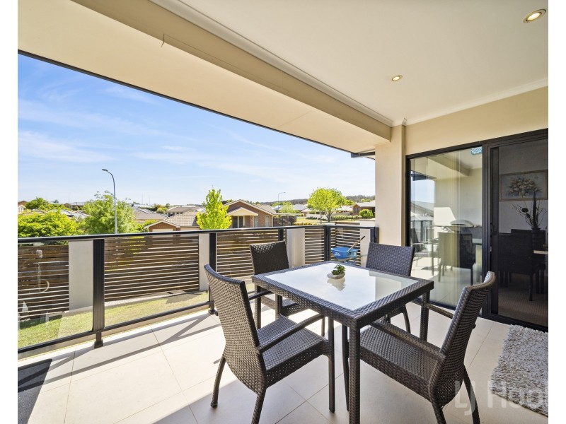 22 Donoghoe Crescent, Queanbeyan East NSW 2620