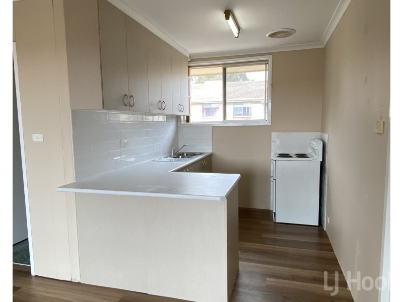 12/102 Henderson Road, Queanbeyan NSW 2620