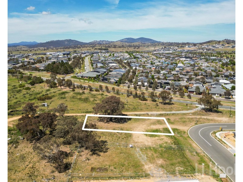 2 Chimney Rise, Googong NSW 2620