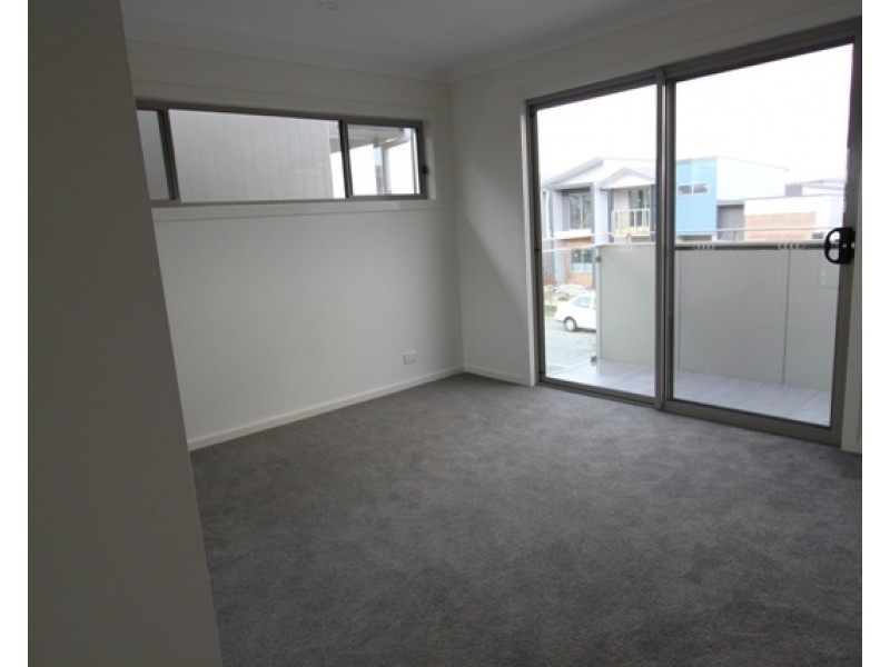 78 Caragh Avenue, Googong NSW 2620
