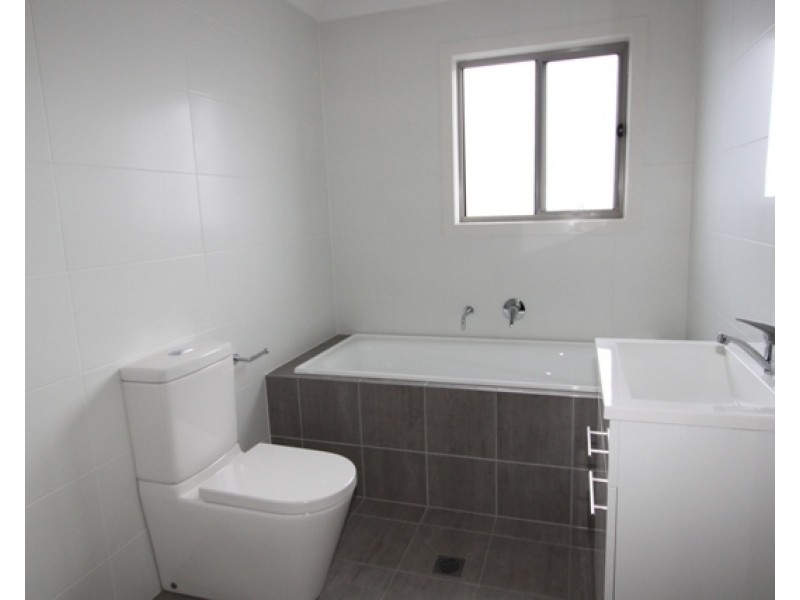 78 Caragh Avenue, Googong NSW 2620