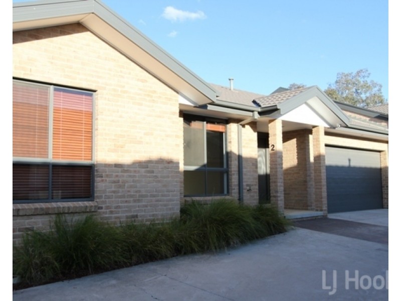 2/8-10 Ernest Street, Queanbeyan NSW 2620