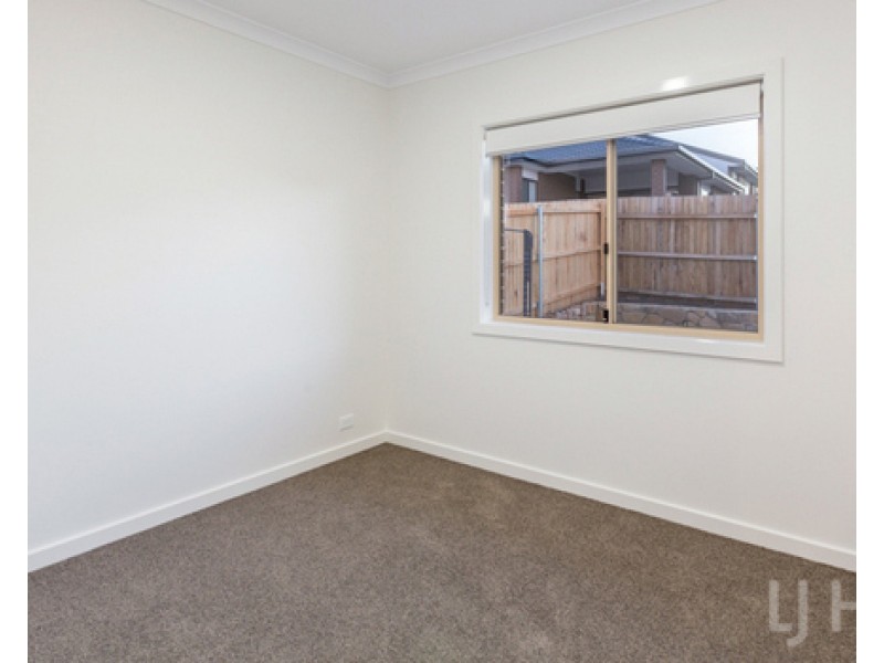 9 Keyte Street, Googong NSW 2620