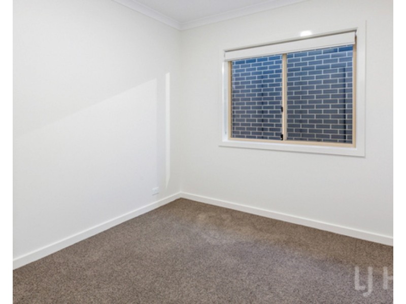 9 Keyte Street, Googong NSW 2620