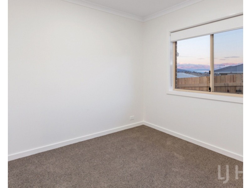 9 Keyte Street, Googong NSW 2620