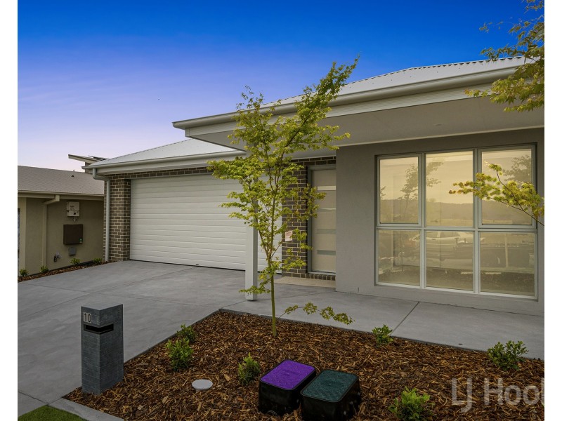 10 Warner Street, Googong NSW 2620