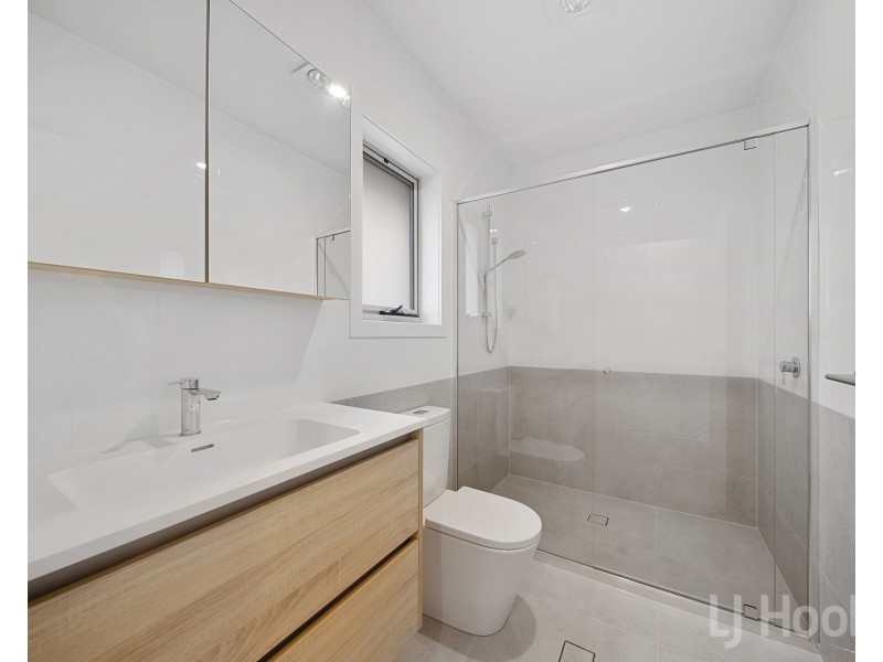 10 Warner Street, Googong NSW 2620