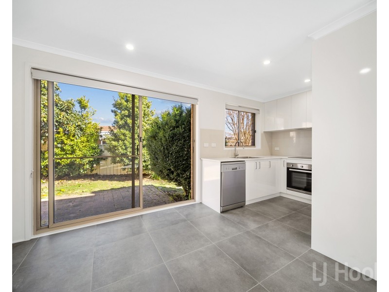3/53 Walker Crescent, Jerrabomberra NSW 2619