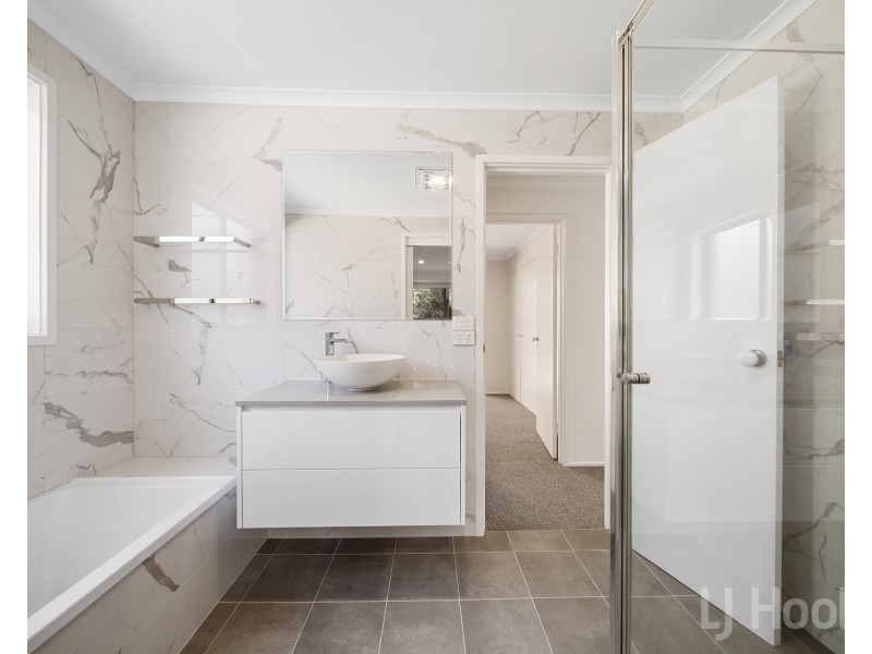 3/53 Walker Crescent, Jerrabomberra NSW 2619