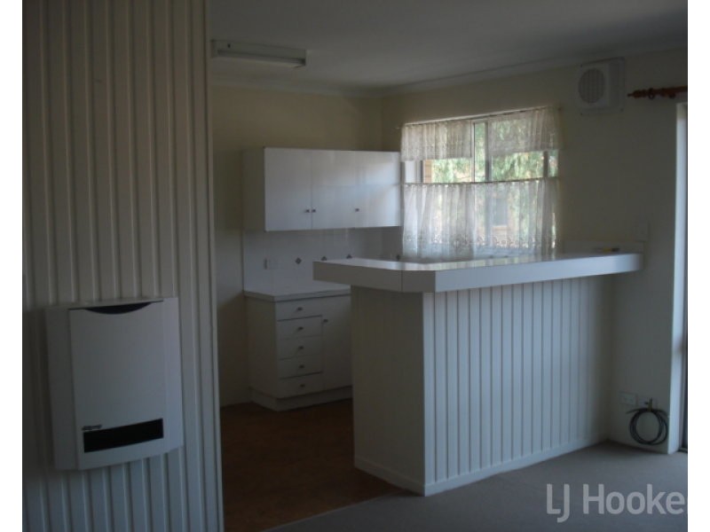 12/2 Booth Street, Queanbeyan NSW 2620