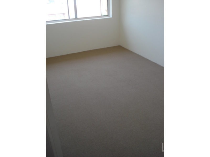 12/2 Booth Street, Queanbeyan NSW 2620