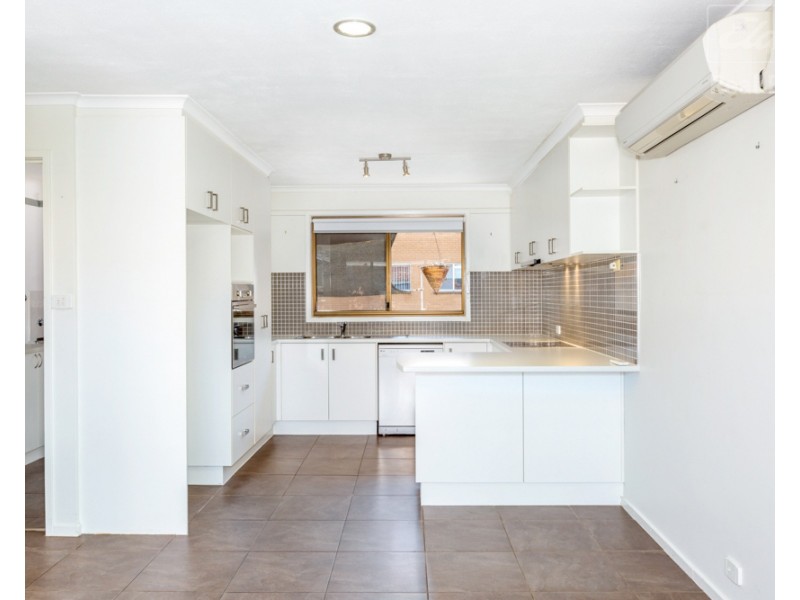 7/15 McKeahnie Street, Queanbeyan NSW 2620
