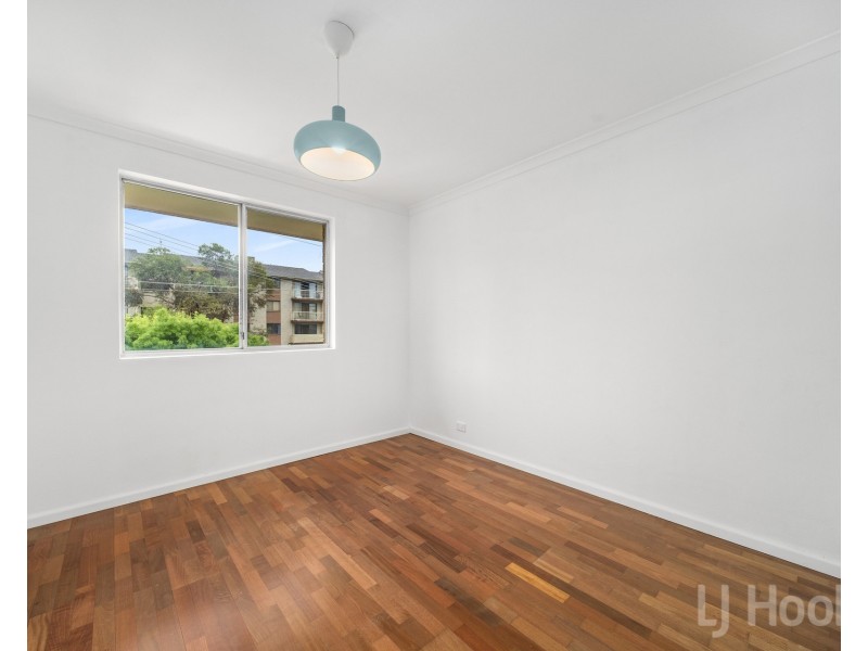 2/2 Crest Road, Crestwood NSW 2620