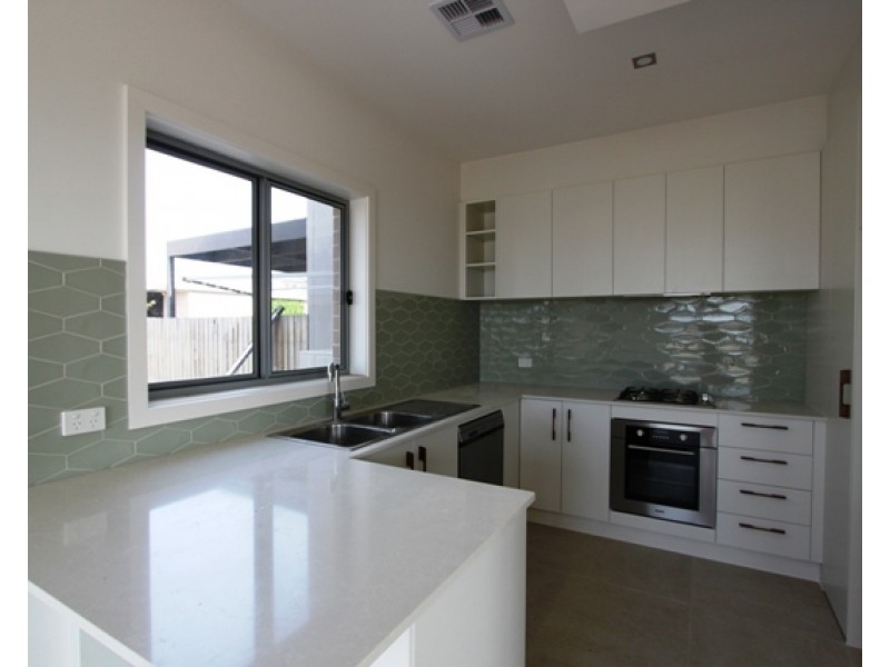 3 Aprasia Avenue, Googong NSW 2620