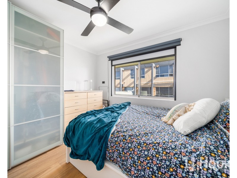 8/25 McQuoid Street, Queanbeyan NSW 2620