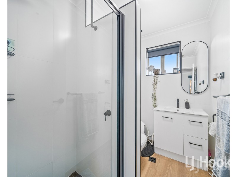 8/25 McQuoid Street, Queanbeyan NSW 2620