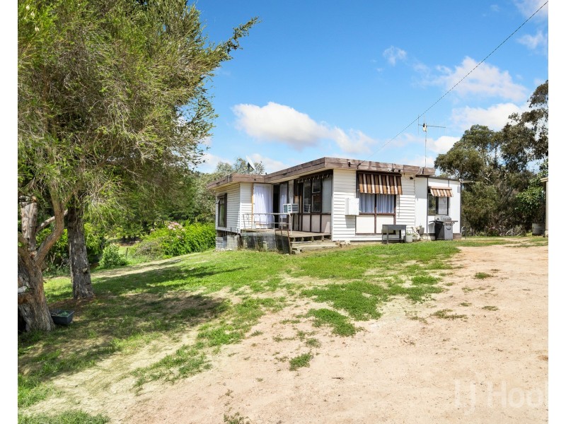154 Wickerslack Lane, Googong NSW 2620