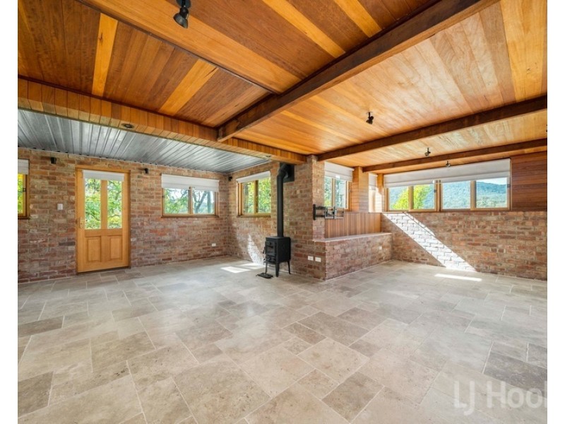 135 Wickerslack Lane, Googong NSW 2620